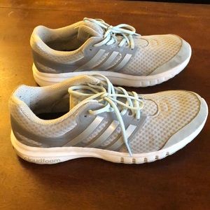Size 11  women’s adidas